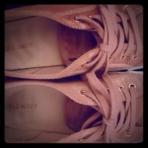 Old Navy corduroy sneakers, Women's 9, Pink